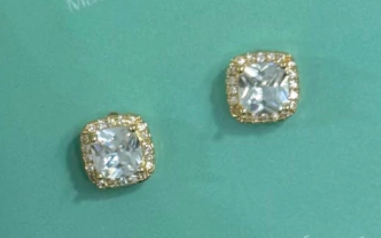 Square Crystal Light Point Earrings